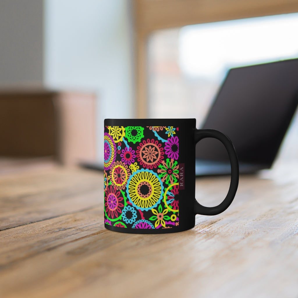 70s circles Black mug 11oz