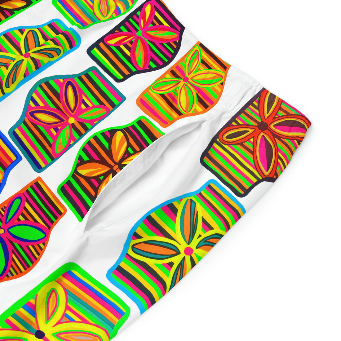 White Deco Print Men's Board Shorts (AOP)