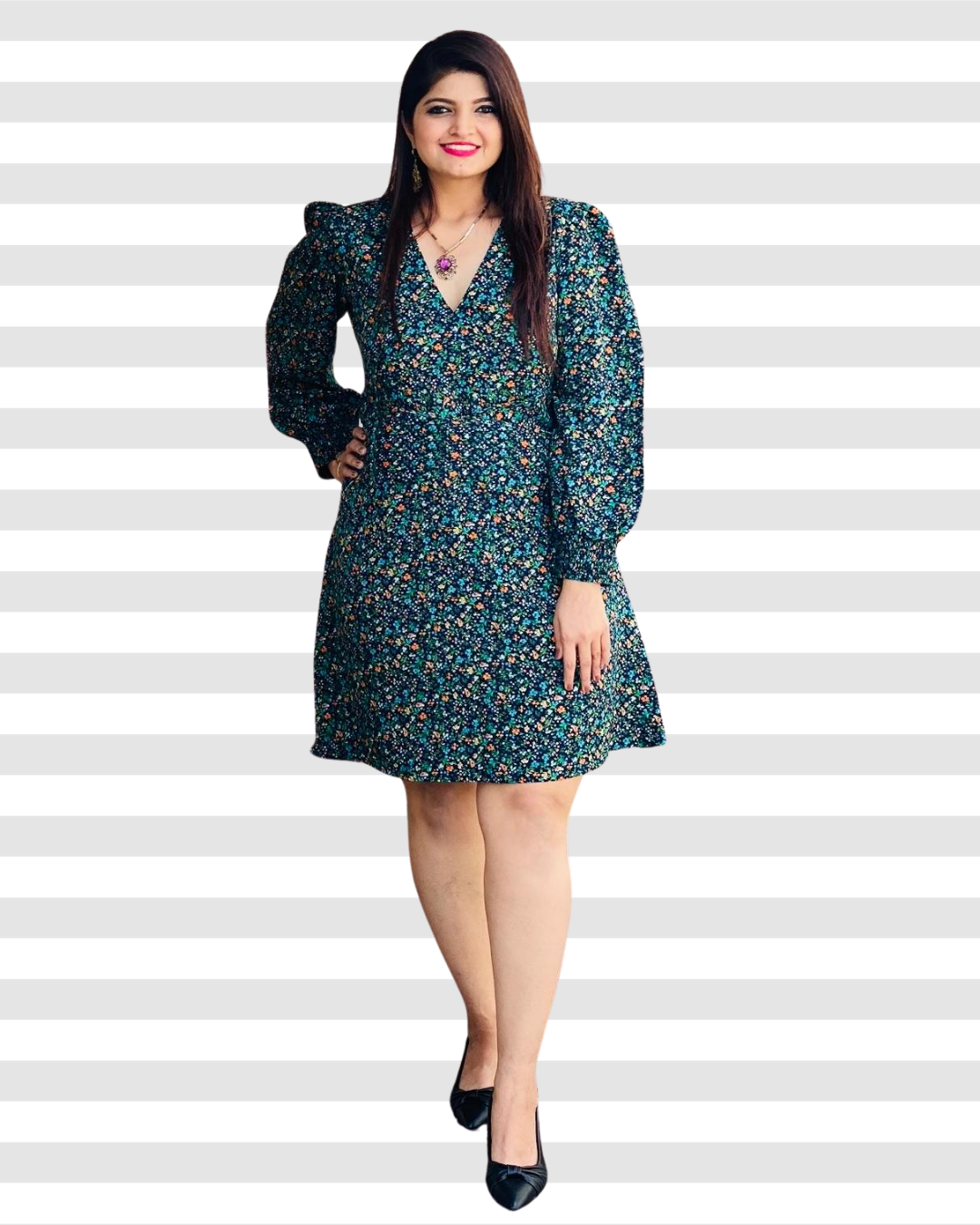 Vintage Charm Emerald Ditsy Floral A-Line Dress with Bishop Sleeves